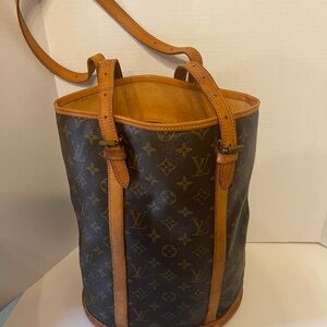 Louis Vuitton Bucket Monogram Tote